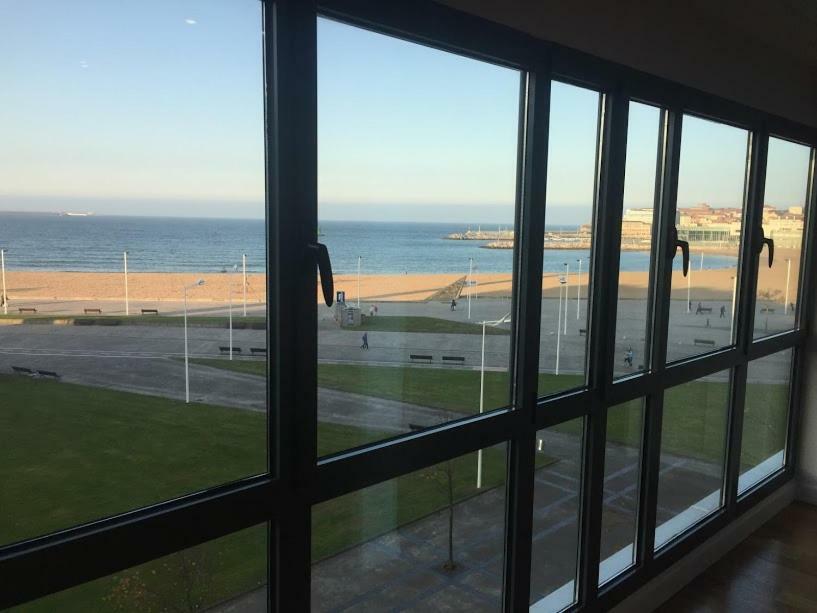 Primera Linea Playa+Parking Gratis Gijón Exteriér fotografie
